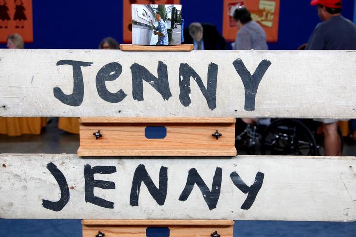 Appraisal: 1994 "Forrest Gump" Prop Signs, from Myrtle Beach Hour 3.