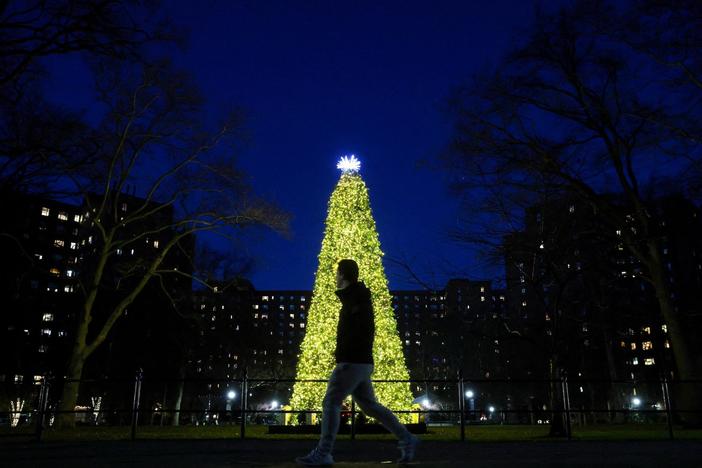 Psychiatrist discusses mental health struggles around the holidays
