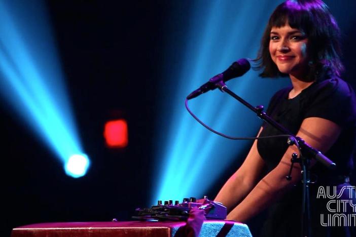 Go behind the scenes as Norah Jones plays Austin City Limits.