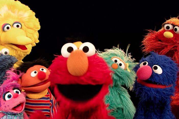 What's the letter of the day? It's S!
