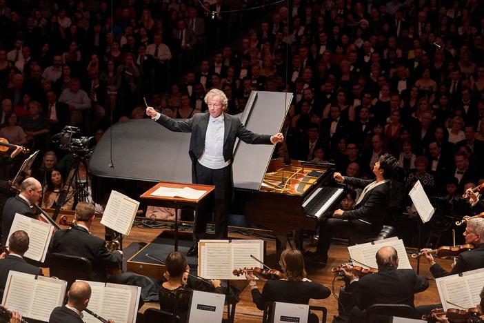 Pianist Lang Lang and The Cleveland Orchestra play Mozart’s piano concerto No. 24.