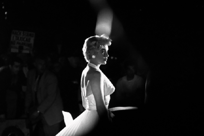 George Zimbel's photographs: Joe Dimaggio walking out on Marilyn Monroe.