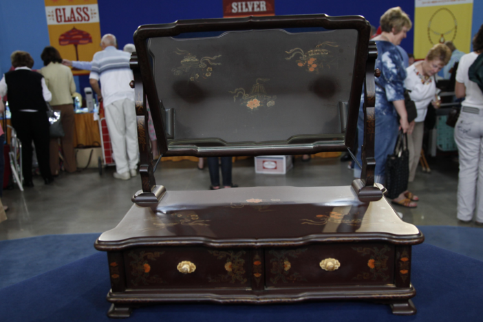 Chinese-export Style Vanity