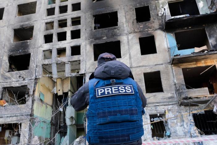 Russian journalist reflects on living and reporting in exile