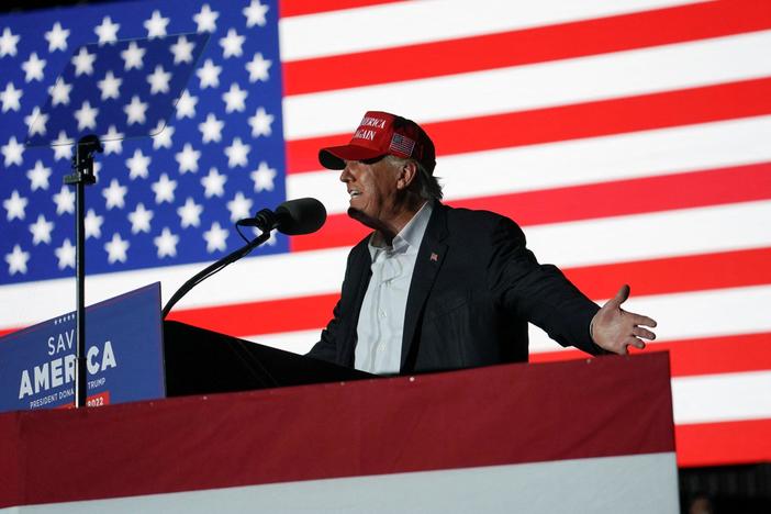 Trump inches toward reelection bid while still facing legal jeopardy