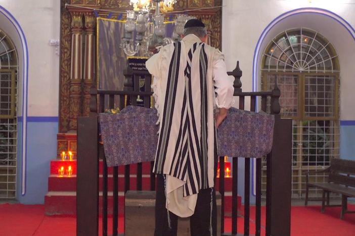 A dwindling Jewish community says goodbye to its historic synagogue.