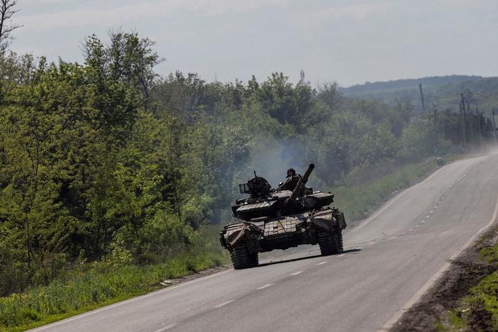 Civilians desperately seek shelter as Russia tries to expand its gains in Ukraine's south