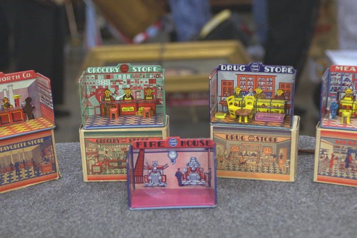 Appraisal: Marx Lithograph Tin Toy Rooms, from Vintage Charlotte.