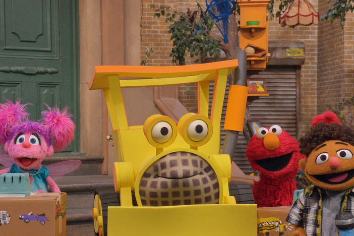 Elmo, Charlie, and Rosita help Alan make food deliveries.