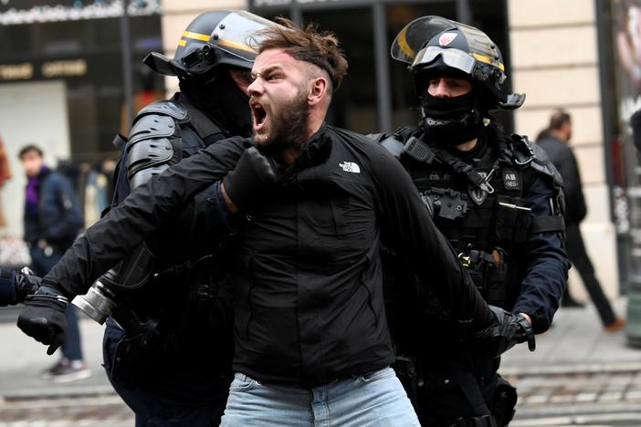 Police crack down as ‘yellow vest’ movement unearths French malaise