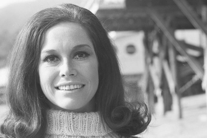 Learn about actor Mary Tyler Moore and her groundbreaking television and film career.