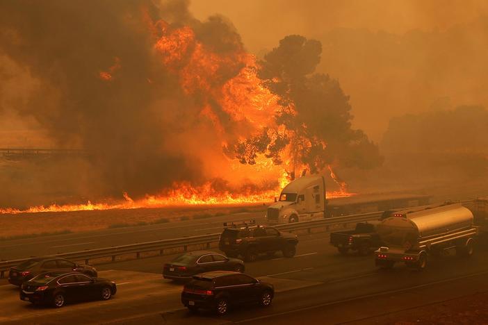 Extreme heat, strong winds and intense lightning create California tinder box