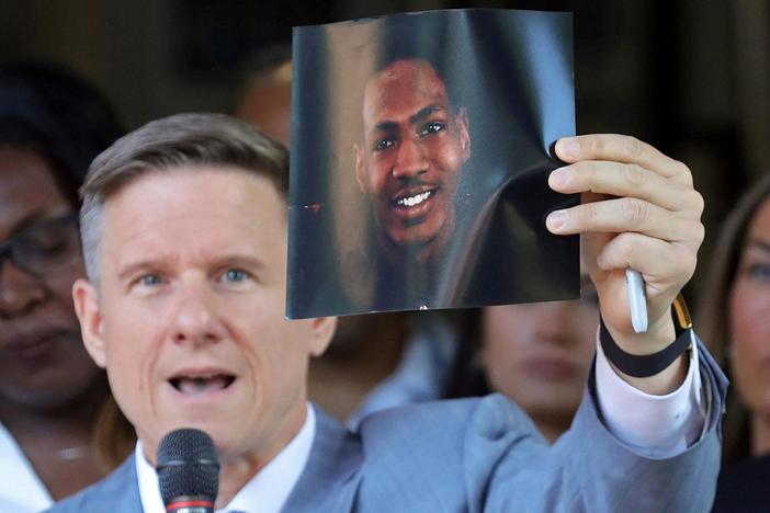 News Wrap: Akron police fatally shot unarmed Black man Jayland Walker, authorities say
