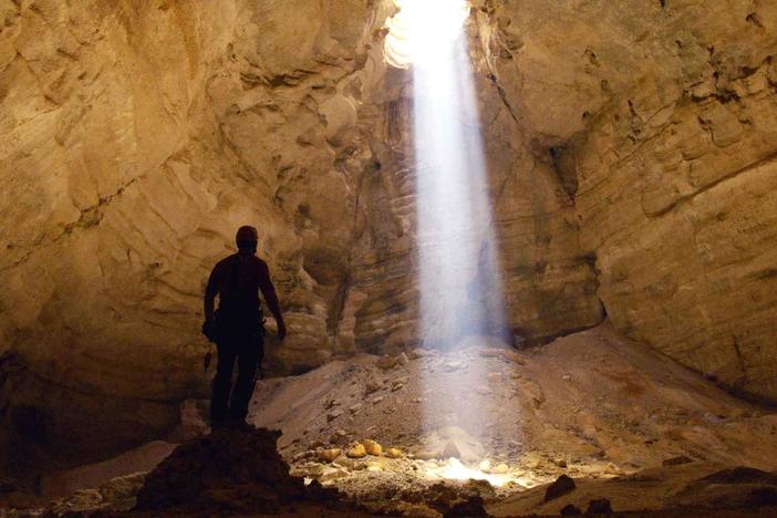 Follow Steve Backshall into an Arabian desert canyon that no human has ever explored.