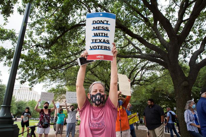 After increase in 2020 turnout, Texas Republicans attempt to restrict voting laws