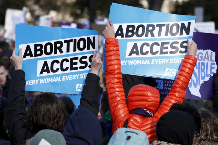 News Wrap: Iowa judge blocks nation’s most restrictive abortion law