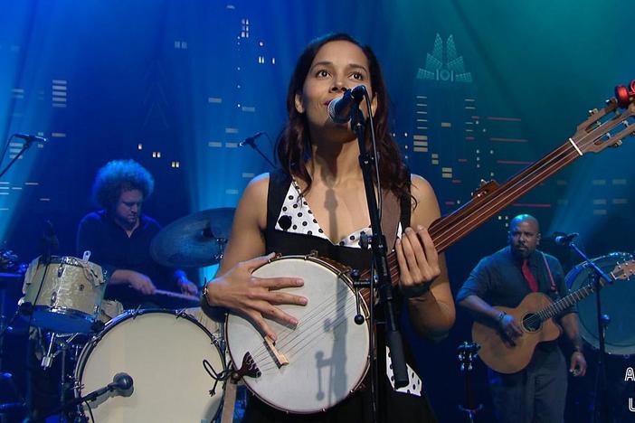 Rhiannon Giddens performs "Spanish Mary" at Austin City Limits