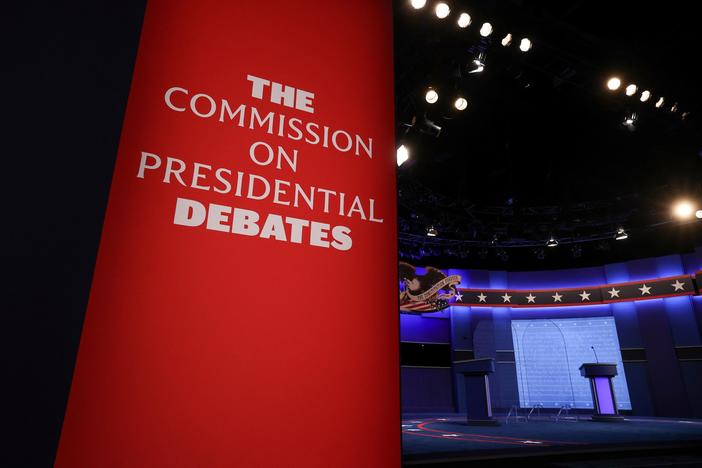 What's at stake for Trump and Biden in final presidential debate