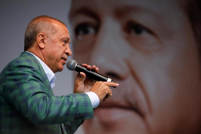 Erdogan’s iron grip challenged on eve of Turkey’s election