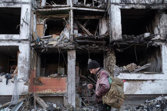 Russia's push to capture major cities stalls, but civilian costs grow amid shelling