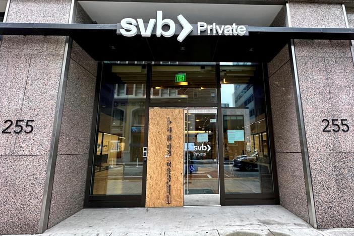 Lawmakers respond to bank failures as more economic concerns are exposed