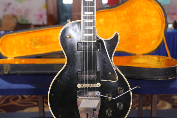 Appraisal: 1955 Gibson Les Paul Custom Guitar with Case