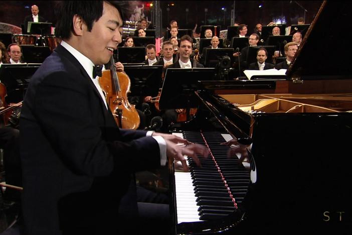 With piano virtuoso Lang Lang and symphonic poems by Berlioz and Richard Strauss.