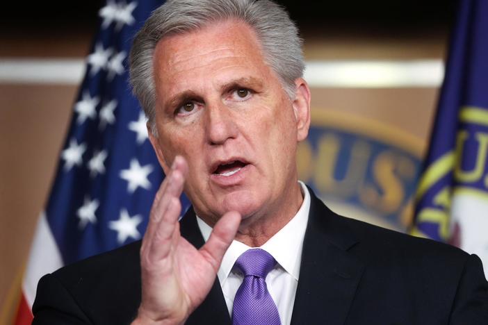 News Wrap: House Minority Leader Kevin McCarthy denies asking Trump to resign