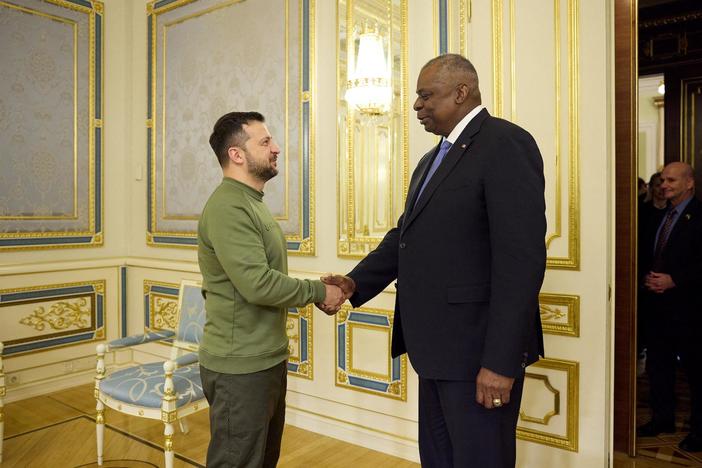News Wrap: Defense Secretary Austin makes surprise visit to Ukraine