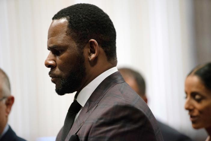 Jury begins deliberating in R. Kelly case after weeks of harrowing witness testimony
