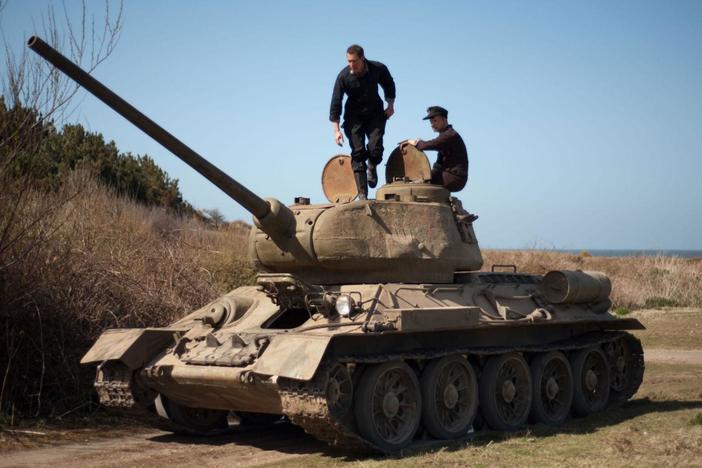 How Nazi engineers created super-heavy tanks.