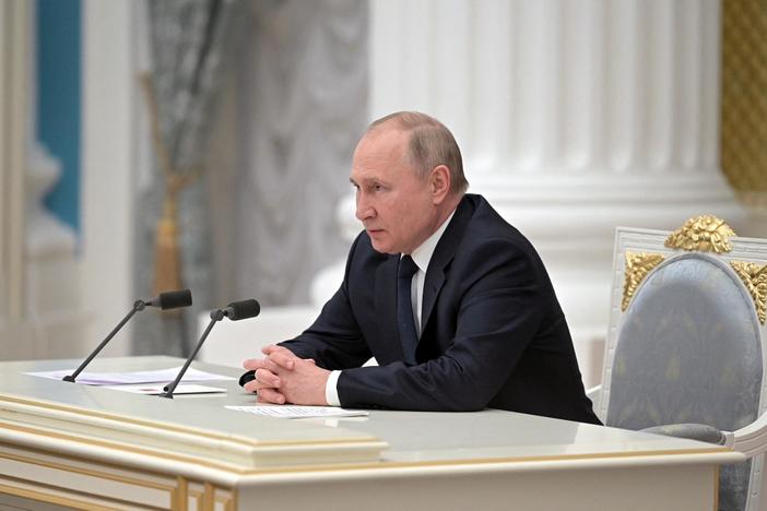 How the Biden administration is responding to the Russian incursion in Ukraine