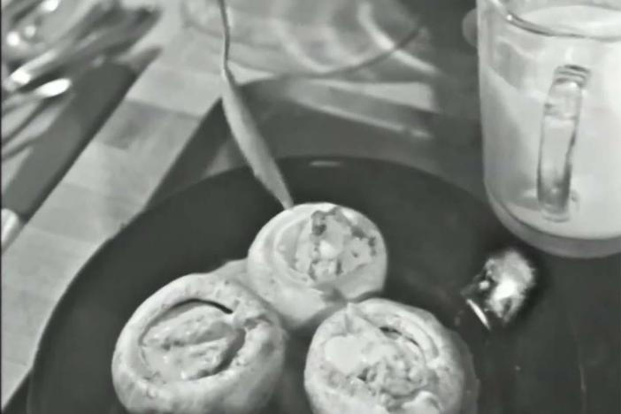 How to wash, trim, slice, chop, flute,stew, and saute mushrooms.