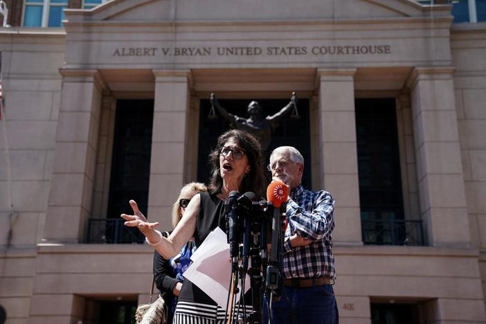 News Wrap: Islamic State member sentenced to life in prison for killings of 4 Americans