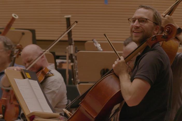 Go behind the scenes of the reopening of David Geffen Hall during its first rehearsal.