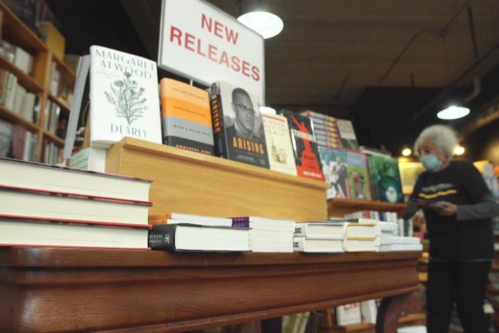 How independent bookstores are weathering tough economic times