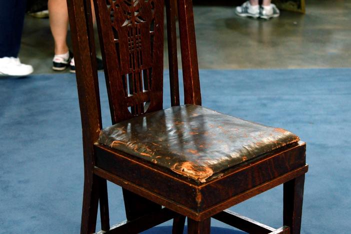Appraisal: Fake George Elmslie Chair, from Minneapolis Hour 1.