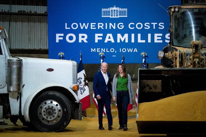 Democrats try to tackle inflation as the GOP centers on culture wars ahead of midterms