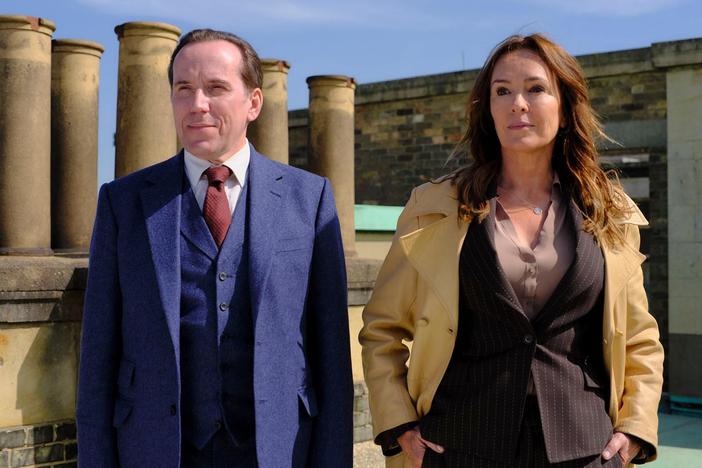 When a prominent couple are found dead, is it a copycat crime or was the wrong man tried?