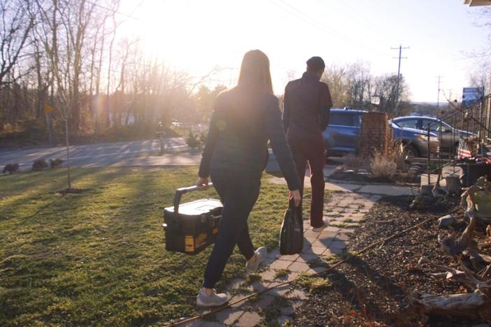 West Virginia doctors work to bridge healthcare gap in rural areas