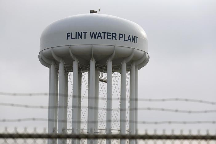 Coronavirus pandemic threatens Flint, Michigan, with 2nd major health crisis