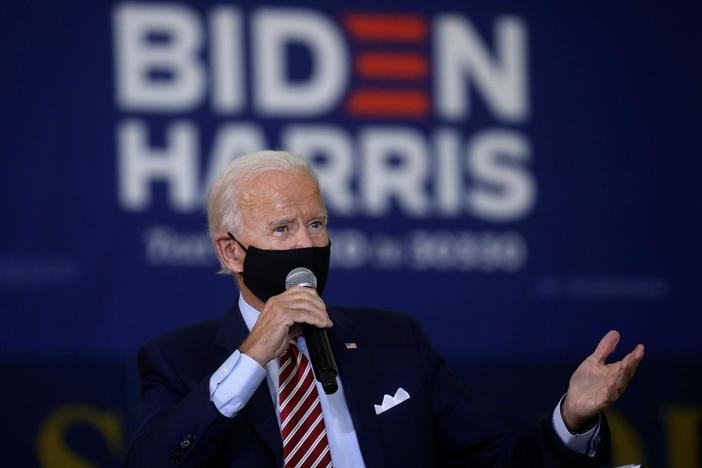 Biden appeals to Florida veterans as Trump repeats vaccine claims