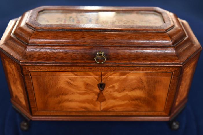 Appraisal: Massachusetts Federal Tea Caddy, ca. 1810, in Virginia Beach, Hour 1.
