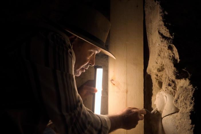 A nearly 3,000-year-old canopic jar is discovered in an Egyptian tomb.
