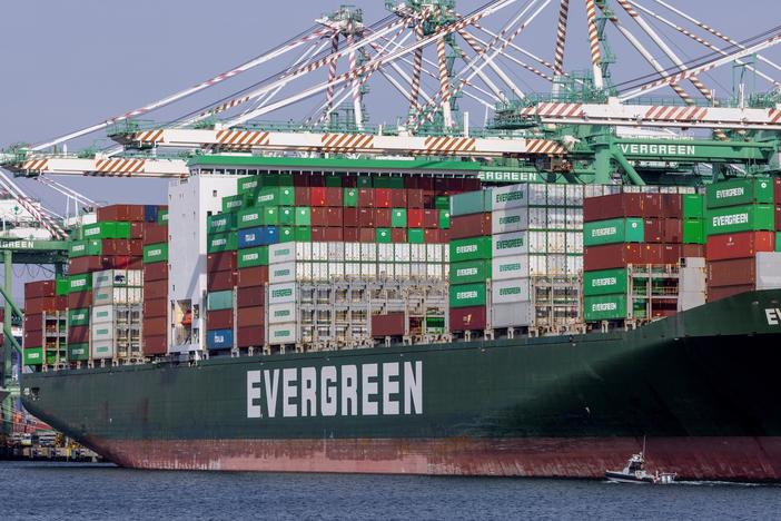 Government, private sector cooperation necessary to clear supply bottleneck, expert says