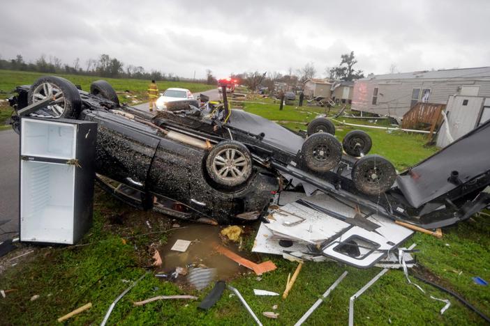 News Wrap: Three killed by tornadoes in Louisiana, including mother and child