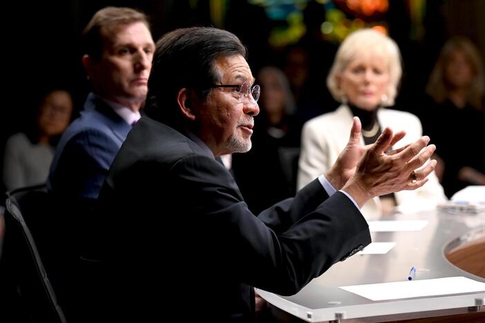 Campaign finance issues test justice and loyalty, in this clip from BREAKING the DEADLOCK.