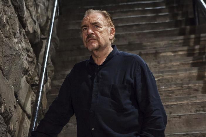 Brian Cox explores "Julius Caesar," a play about a free republic's fall into corruption.