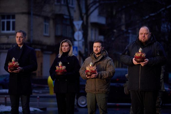 News Wrap: Ukraine hosts food security summit in Kyiv