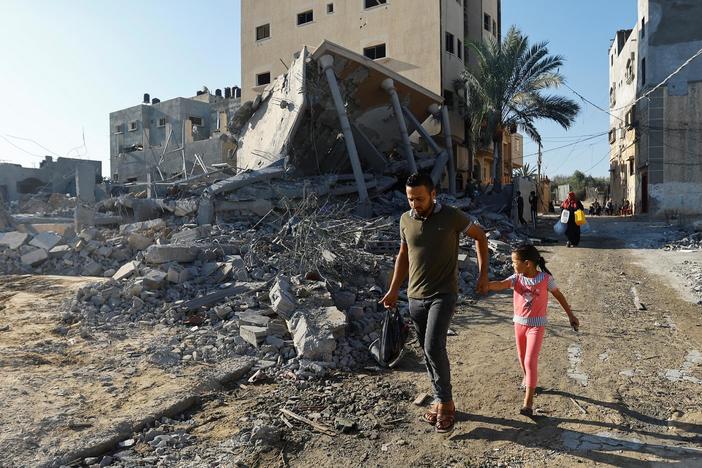 Deadly airstrikes continue to pummel Gaza as Israel musters huge force on border
